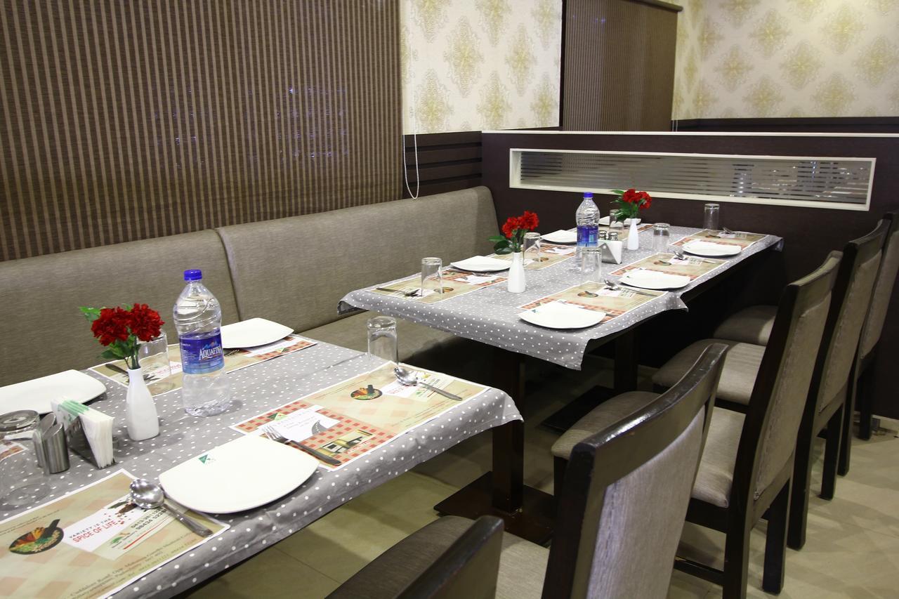 Vels Hotel Pondicherry Exterior photo