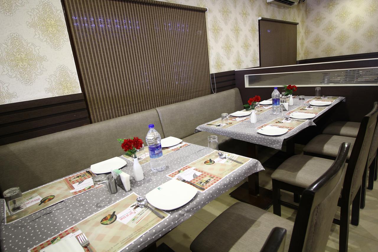 Vels Hotel Pondicherry Exterior photo