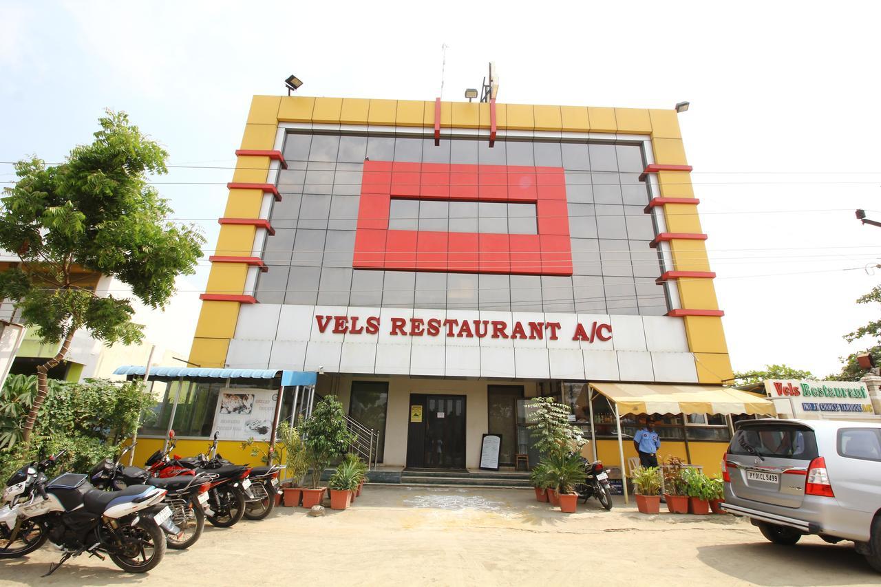 Vels Hotel Pondicherry Exterior photo