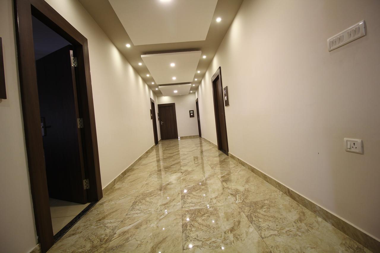 Vels Hotel Pondicherry Exterior photo